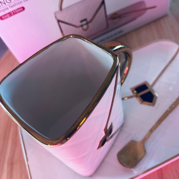 New ! Luxury bag-shaped coffee mug, plate and spoon set - Picture 14 of 15